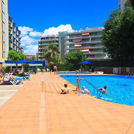 Uhc Alboran Apartments Salou Bagian luar foto